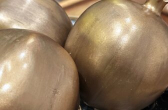 How To Update Old Christmas Decor With Easy DIY Updates | Thrifty Decor Chick